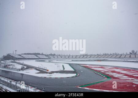 Circuit de Barcelona - Katalonien unter dem Schnee während der Formel 1 Wintertests 2018 in Barcelona, Spanien von Februar 26 bis März 01 - Foto: Xavi Bonilla / DPPI Stockfoto