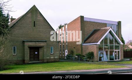 Blagreaves Lane, Derby, 14. März 2021: Die Newmount Methodist Church mit neuen und alten Gebäuden in einem Vorort von Derby UK Stockfoto