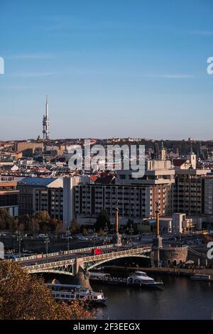 Čechův Most und Parizska Street - Blick vom Letna Park, Prag Stockfoto