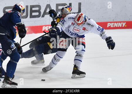 München, Deutschland. März 2021, 16th. Jamison MAQUEEN (VS) in Duellen, Action. EHC Red Bull München-Schwenninger Wild Wings Eishockey DER Saison 2020/2021, Spieltag 27th, Hauptrunde, am 16. März 2021 Olympia Eishalle München. Quelle: dpa/Alamy Live News Stockfoto