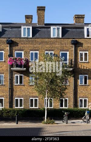 London, Großbritannien - 29. September 2020, typisches modernes ratshaus in London Stockfoto