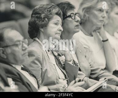 Austin, Texas, USA. März 1995, 20th. Retrospektive über das Leben der ehemaligen First Lady, LADY BIRD JOHNSON während ihrer Jahre in Texas nach dem Tod des ehemaligen Präsidenten Lyndon Baines Johnson am 22. Januar 1973. Dieses Foto zeigt Lady BIRD JOHNSON bei einem Seminar in der LBJ Bibliothek in den späten 1980er Jahren Credit: Bob Daemmrich/ZUMA Wire/Alamy Live News Stockfoto