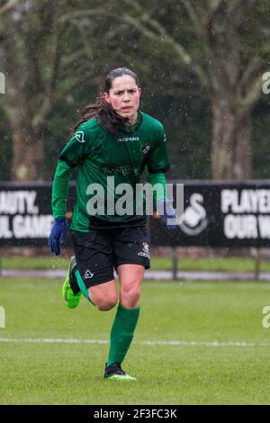 Llandarcy, Großbritannien. März 2021, 14th. Aberystwyth Town in Aktion während des Spiels der Welsh Premier Womens Football League zwischen Swansea und Aberystwyth an der Llandarcy Academy of Sport in Neath, Wales. Kredit: SPP Sport Presse Foto. /Alamy Live Nachrichten Stockfoto