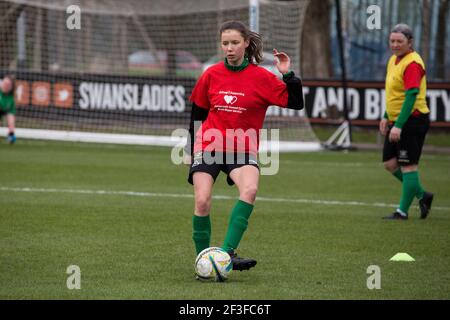 Llandarcy, Großbritannien. März 2021, 14th. Aberystwyth Town beim Waliser Premier Womens Football League-Spiel zwischen Swansea und Aberystwyth in der Llandarcy Academy of Sport in Neath, Wales. Kredit: SPP Sport Presse Foto. /Alamy Live Nachrichten Stockfoto