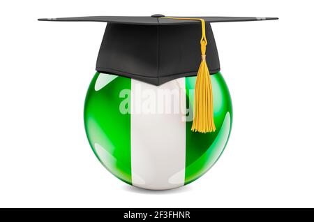 Bildung in Nigeria Konzept. Nigerianische Flagge mit Graduierungskappe, 3D Rendering isoliert auf weißem Hintergrund Stockfoto