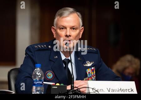Washington, USA, 16th. März 2021. 16. März 2021 - Washington, DC, USA: General Glen VanHerck, USAF Commander, United States Northern Command und North American Aerospace Defence Command, spricht bei einer Anhörung des Senats Armed Services Committee. (Foto: Michael Brochstein/Sipa USA) Quelle: SIPA USA/Alamy Live News Stockfoto