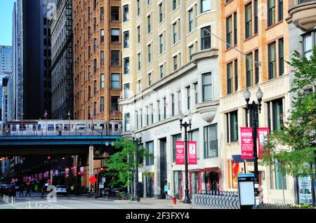 Chicago, Illinois, USA. Historische Architektur an der South Dearborn Street in der Innenstadt von Chicago im Loop-Viertel der Stadt. Stockfoto