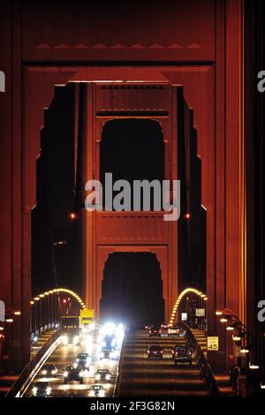 San Franciscos Golden Gate Bridge bei Nacht Stockfoto