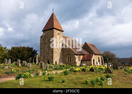 St Laurence Church, Gastling im Frühjahr, East Sussex, Großbritannien Stockfoto