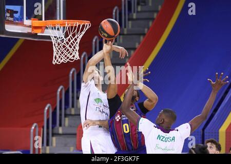 Barcelona, Spanien. März 2021, 16th. 16. März 2021, Barcelona, Katalonien, Spanien: Tim Abromatis, Brandon Davies und Yannick Nzosa im Spiel zwischen dem FC Barcelona und Unicaja Malaga, entsprechend der Woche 25 der Liga Endesa, spielten im Palau Blaugrana. Foto: JGS/Cordon Press Kredit: CORDON PRESS/Alamy Live News Stockfoto