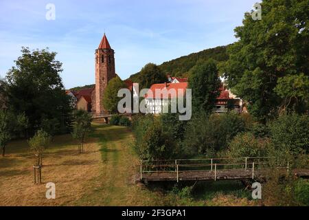 Die römisch-katholische Filialkirche St. Georg in Wenigentaft, Buttlar, Kreis Wartburg, Thüringen, Deutschland / die römisch-katholische Filialkirche S. Stockfoto