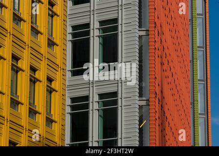 Central St Giles, farbenfrohe neue Bürogebäude am St Giles Circus, Central London, WC2, England Stockfoto