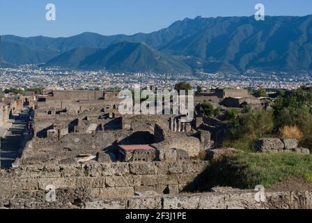 Blick auf die Ruinen der antiken römischen Stadt Pompeji, Kampanien, Italien Stockfoto