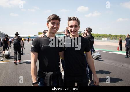 AITKEN Jack, Reserve-Fahrer Renault Sport F1 Team, FENESTRAZ Sacha (FRA), Fahrer für Carlin in der FIA Europameisterschaft F3 und FR 2,0 Eurocup Renault Champion 2017, Portrait während, 2018 Eurocup Formula Renault 2,0, in Silverstone, Großbritannien, vom 18. Bis 20. Mai - Foto Antonin Vincent / DPPI Stockfoto