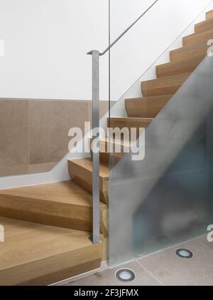 Detail der Treppe, die bis zum Gartenpavillon führt - Architekt: Paul Archer Design Stockfoto