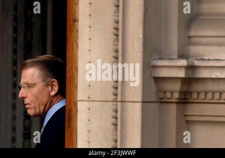 EDWARD FOX AM DENKMAL FÜR PAUL GETTY IN WESTMINSTER CATHEDRAL,9/9/03 PILSTON Stockfoto