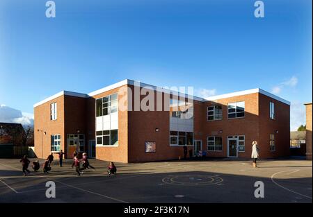 Mundella Primary School, Sheffield. Willmott Dixon hat eine neue Erweiterung für Mundella Primary School in Sheffield mit mehreren neuen classroo gebaut Stockfoto