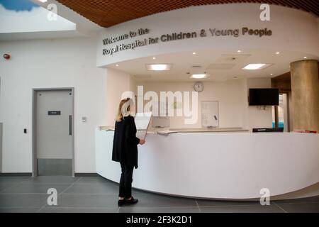 Medienvorschau des neuen Royal Hospital for Children & Junge Leute bei Little France 25/06/19 Stockfoto