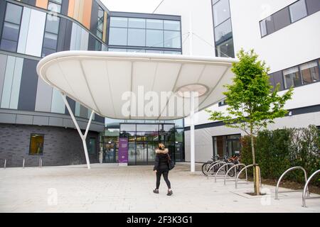 Medienvorschau des neuen Royal Hospital for Children & Junge Menschen bei Little France 25/06/19 GV von außen Stockfoto