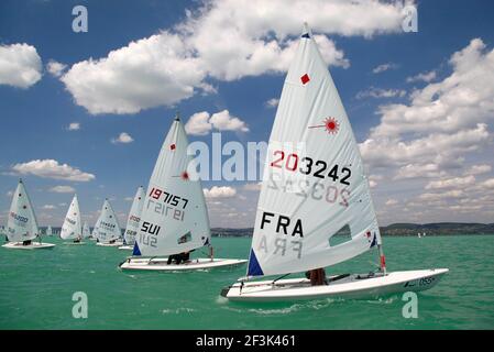 Laser Standard Men's U21 World & European Championships 2013 und Laser Radial Women's U21 World & European Championships 2013, Ungarn, Plattensee - 21/07/2013 - Foto Gabor TURCSI / DPPI - Stockfoto