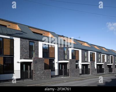 Exterieur der Neubau auf Higham Hill Road, London, UK. Stockfoto