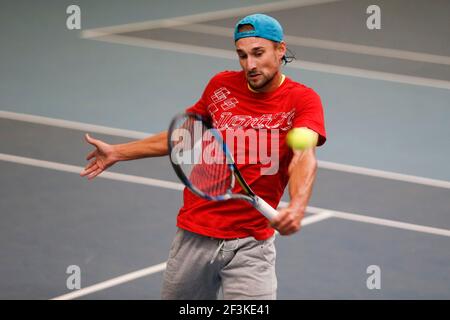 Der belgische Tennisspieler Ruben Bemelmans, aufgenommen während des belgischen Trainings in Brüssel am 14. November 2017 vor dem Davis Cup 2017 Endspiel am 14. November 2017 im Pierre Mauroy Stadion in Villeneuve-d'Ascq, bei Lille, Frankreich - Foto Geoffroy Van der Hasselt / DPPI Stockfoto