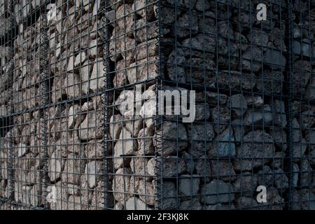 Hackney Marshes Center, Stanton Williams, Außenansicht Der Gabion Blocks Ecke Stockfoto