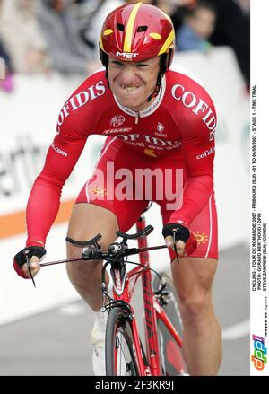 RADFAHREN - TOUR DE ROMANDIE 2007 - FREIBURG (SUI) - 01 BIS 06/05/2007 - ETAPPE 1 - ZEITFAHREN FOTO: GERARD BERTHOUD / DPPI STEVE ZAMPIERI (SUI) / COFIDIS Stockfoto