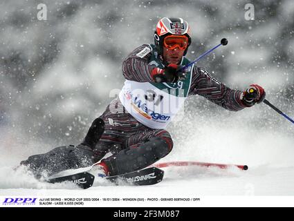 ALPINSKI - WM 2003/2004 - 18/01/2004 - WENGEN (SUI) - FOTO : GERARD BERTHOUD / DPPI SLALOM - LASSE KJUSS (NOR) Stockfoto