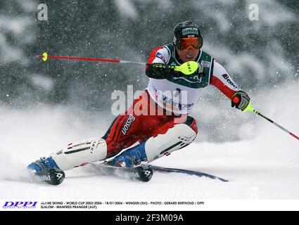 ALPINSKI - WM 2003/2004 - 18/01/2004 - WENGEN (SUI) - FOTO : GERARD BERTHOUD / DPPI SLALOM - MANFRED PRANGER (AUT) Stockfoto