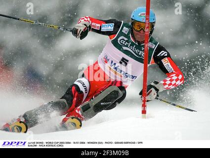 ALPINSKI - WM 2003/2004 - 18/01/2004 - WENGEN (SUI) - FOTO : GERARD BERTHOUD / DPPI SLALOM - IVICA KOSTELIC (CRO) Stockfoto