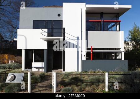 Gesamtansicht von Rietveld Schroder House, Prins Hendriklaan 50, Utrecht, Niederlande. Abgeschlossen 1924. Stockfoto