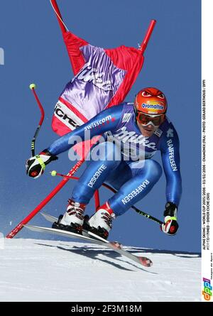 ALPINSKI - WM 2005/2006 - 03/02/2006 - CHAMONIX (FRA) - FOTO : GERARD BERTHOUD / DPPI MÄNNER KOMBINIERT - DIDIER CUCHE (SUI) Stockfoto