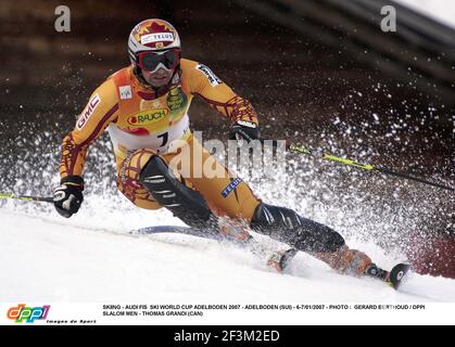 SKIFAHREN - AUDI FIS SKIWELTCUP ADELBODEN 2007 - ADELBODEN (SUI) - 6-7/01/2007 - FOTO : GERARD BERTHOUD / DPPI SLALOM MÄNNER - THOMAS GRANDI (CAN) Stockfoto