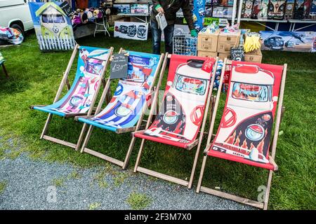 VW Bus Freunde aus aller Welt treffen sich beim Busfest / Vanfest in Great Malvern / Großbritannien Stockfoto