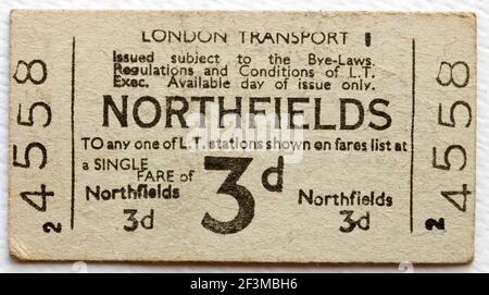 1950s London Transport U-Bahn oder U-Bahn-Ticket von Northfields Station Stockfoto