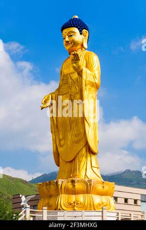 Internationale Buddha Park liegt am Fuße des Tolgoi Zaisan Hügel in Ulaanbaatar, Mongolei Stockfoto