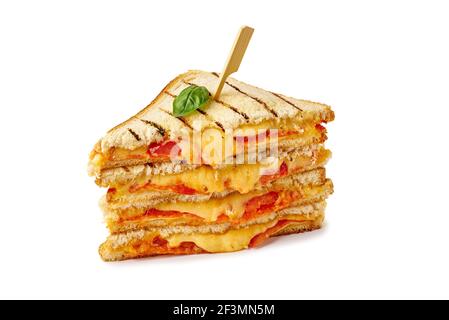 Riesiges warmes Sandwich mit geschmolzenem Käse und Pepperoni auf Weiß Stockfoto