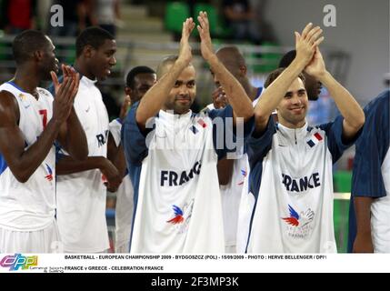 BASKETBALL - EUROPAMEISTERSCHAFT 2009 - BYDGOSZCZ (POL) - 15/09/2009 - FOTO : HERVE BELLENGER / DPPI FRANKREICH / GRIECHENLAND - FEIER FRANKREICH Stockfoto