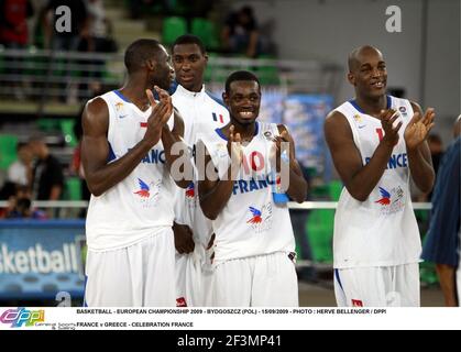 BASKETBALL - EUROPAMEISTERSCHAFT 2009 - BYDGOSZCZ (POL) - 15/09/2009 - FOTO : HERVE BELLENGER / DPPI FRANKREICH / GRIECHENLAND - FEIER FRANKREICH Stockfoto