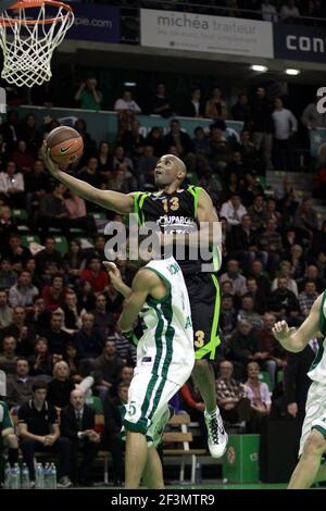 BASKETBALL - EUROLEAGUE 2009/2010 - VILLEURBANNE (FRA) - 03/12/2009 - FOTO : HERVE BELLENGER / DPPI ASVEL V ZAIGIRIS KAUNAS - Stockfoto