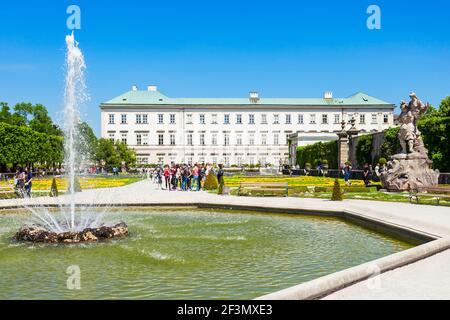 Schloss Mirabell oder Schloss Mirabell ist ein historisches Gebäude in Salzburg Stadt, Österreich. Der Mirabell-Palast mit seinen Gärten ist ein UNESCO-Weltkulturerbe Si Stockfoto