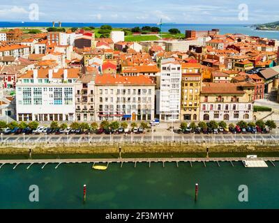 Gijon marina Antenne Panoramablick. Gijon ist die größte Stadt in Asturien in Spanien. Stockfoto