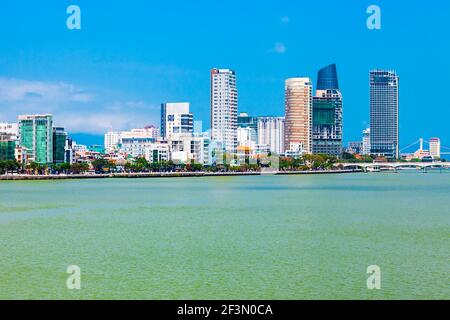 Da Nang City Skyline Antenne Panoramablick. Danang ist die viertgrößte Stadt in Vietnam. Stockfoto
