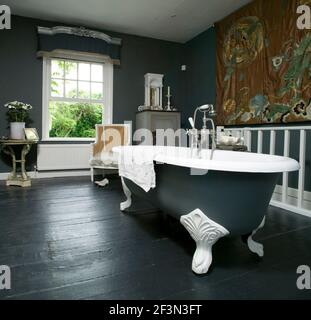 Kleines Badezimmer Eitelkeit Im Bauernhausstil : Busch Wilhelm