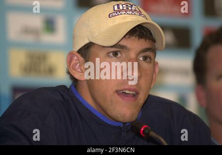 Olympiasieger Michael Phelps von US-Schwimmen bei einer Pressekonferenz bei der Weltmeisterschaft, in Barcelona 2003. Stockfoto