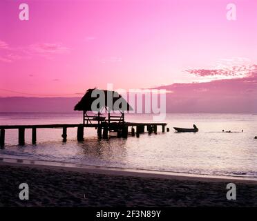 Pigeon Point Heritage Park (PPHP) gilt oft als Tobago Stockfoto