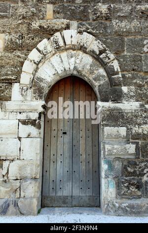 Das normannisch-schwäbische Schloss oder Castello Normanno-Svevo in Bari ist eine imposante Festung aus dem 14th. Jahrhundert. Stockfoto