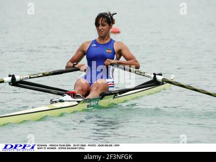 RUDERN - FRANZÖSISCHES TEAM 2005 - 29/07/2005 - FOTO : IGOR MEIJER / DPPI SKIFF TC WOMEN - SOPHIE BALMARY (FRA) Stockfoto