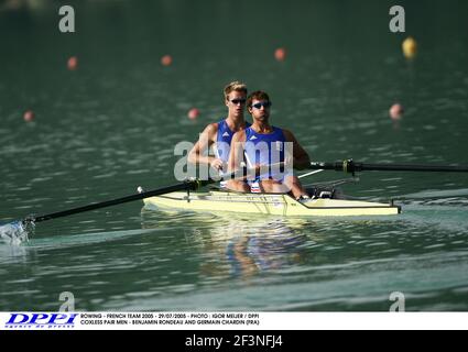 RUDERN - FRANZÖSISCHES TEAM 2005 - 29/07/2005 - FOTO : IGOR MEIJER / DPPI COXLESS PAAR MÄNNER - BENJAMIN RONDEAU UND GERMAIN CHARDIN (FRA) Stockfoto